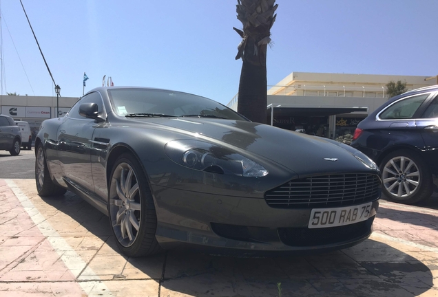 Aston Martin DB9