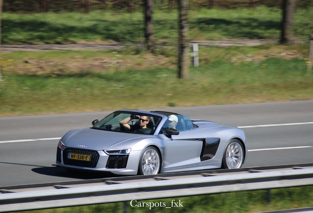 Audi R8 V10 Spyder 2016