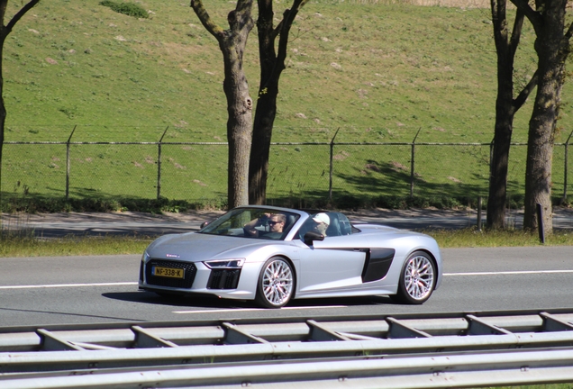 Audi R8 V10 Spyder 2016