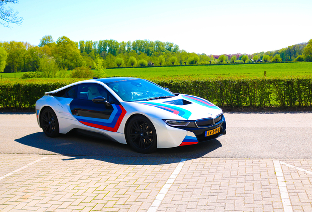 BMW i8