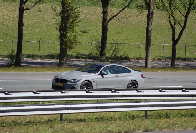 BMW M4 F82 CS