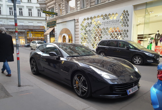 Ferrari GTC4Lusso