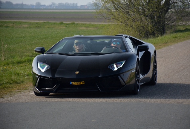 Lamborghini Aventador LP700-4 Roadster