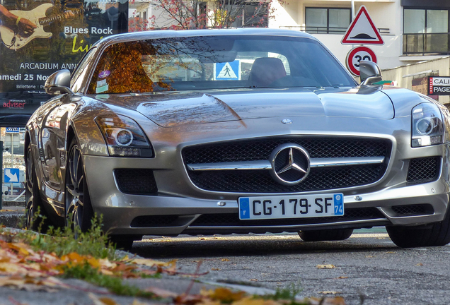 Mercedes-Benz SLS AMG