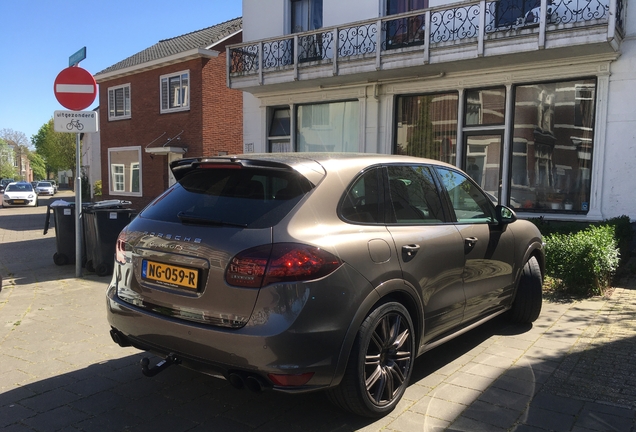 Porsche 958 Cayenne GTS