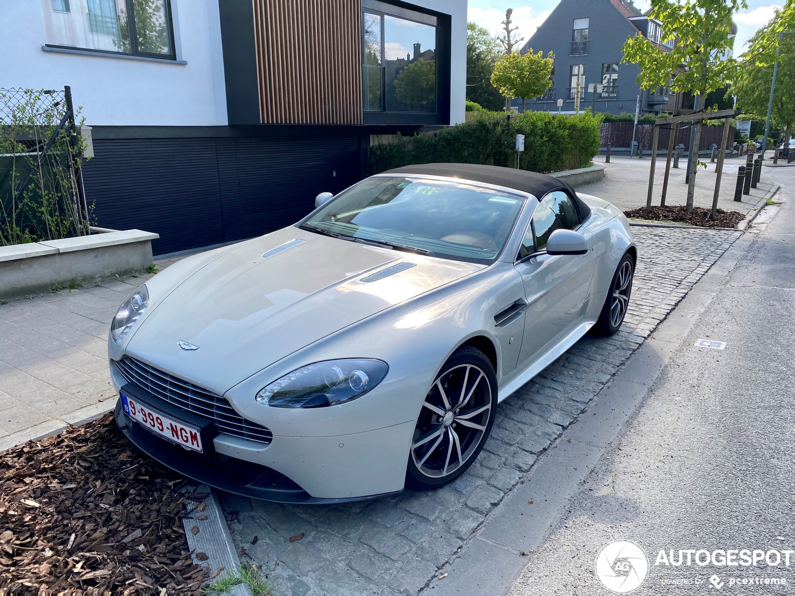 Aston Martin V8 Vantage S Roadster