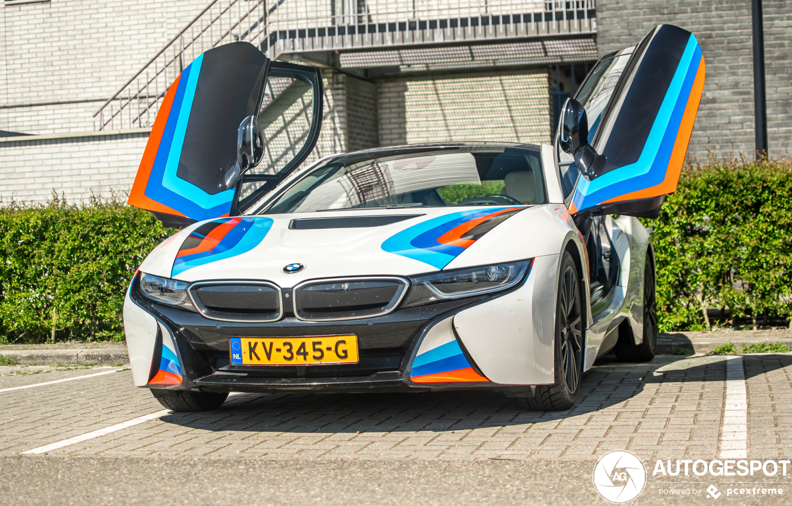 BMW i8