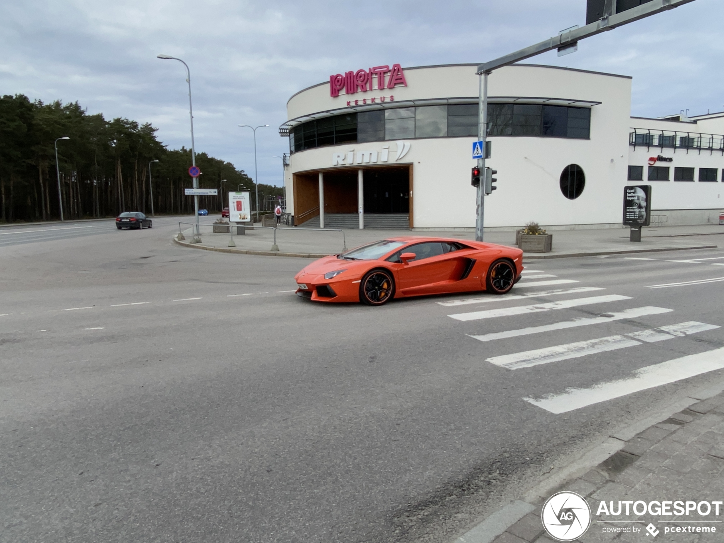 Lamborghini Aventador LP700-4