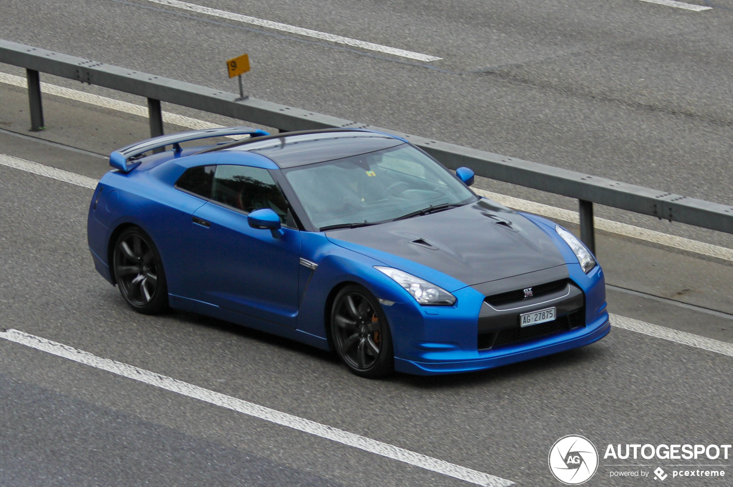 Nissan GT-R