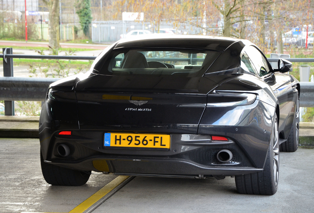 Aston Martin DB11