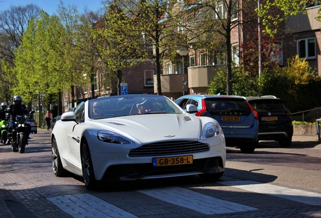 Aston Martin Vanquish Volante