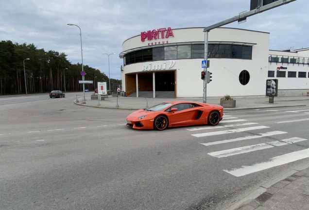 Lamborghini Aventador LP700-4