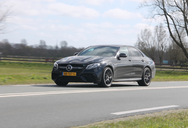 Mercedes-AMG E 63 S W213