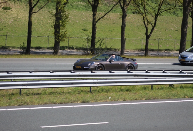 Porsche 991 Carrera 4S Cabriolet MkII