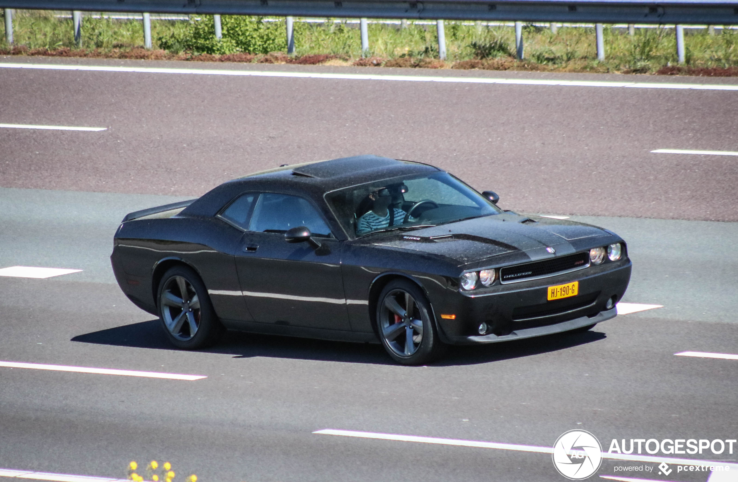 Dodge Challenger SRT-8