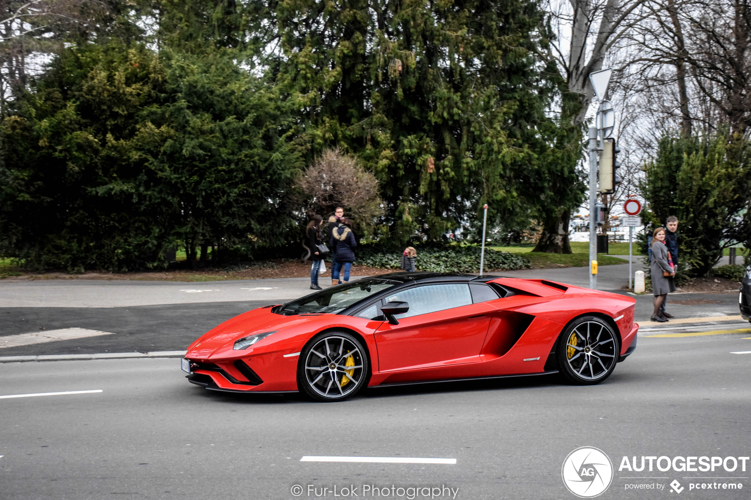 Lamborghini Aventador S LP740-4 Roadster