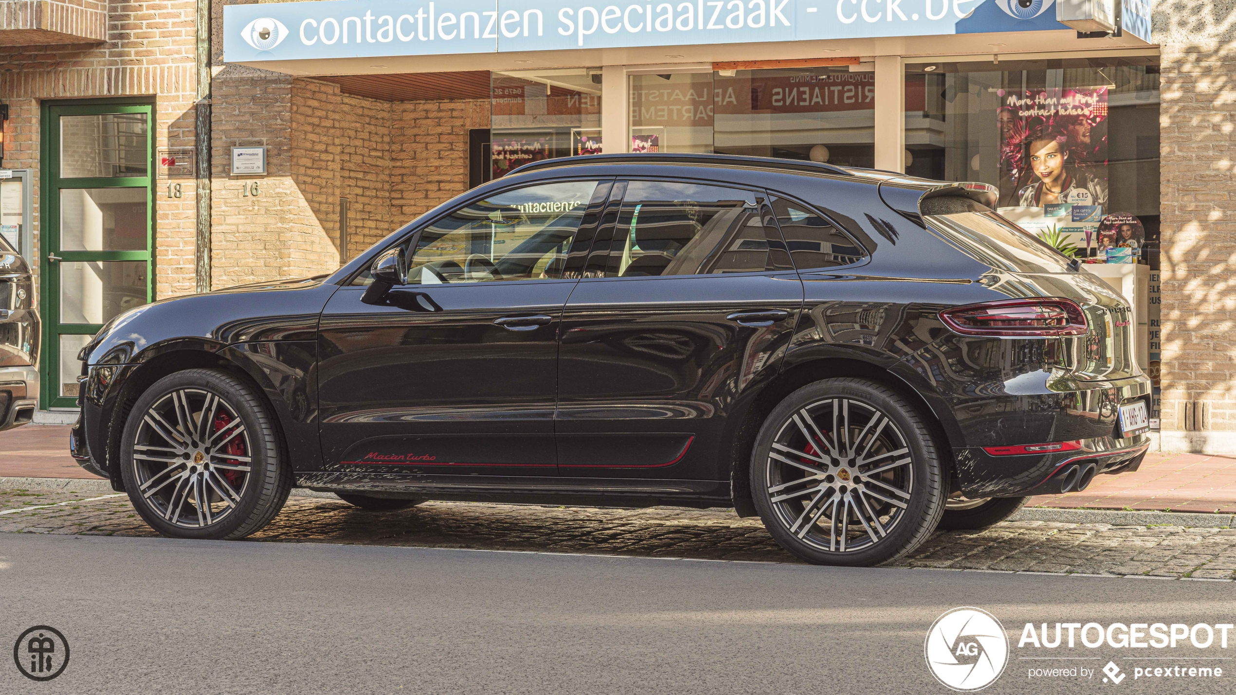 Porsche 95B Macan Turbo Exclusive Performance Edition