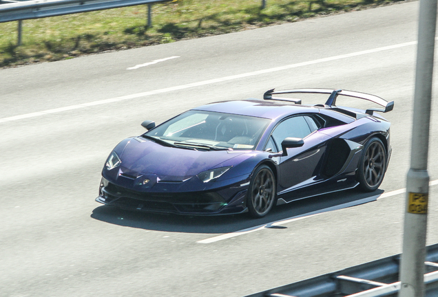 Lamborghini Aventador LP770-4 SVJ