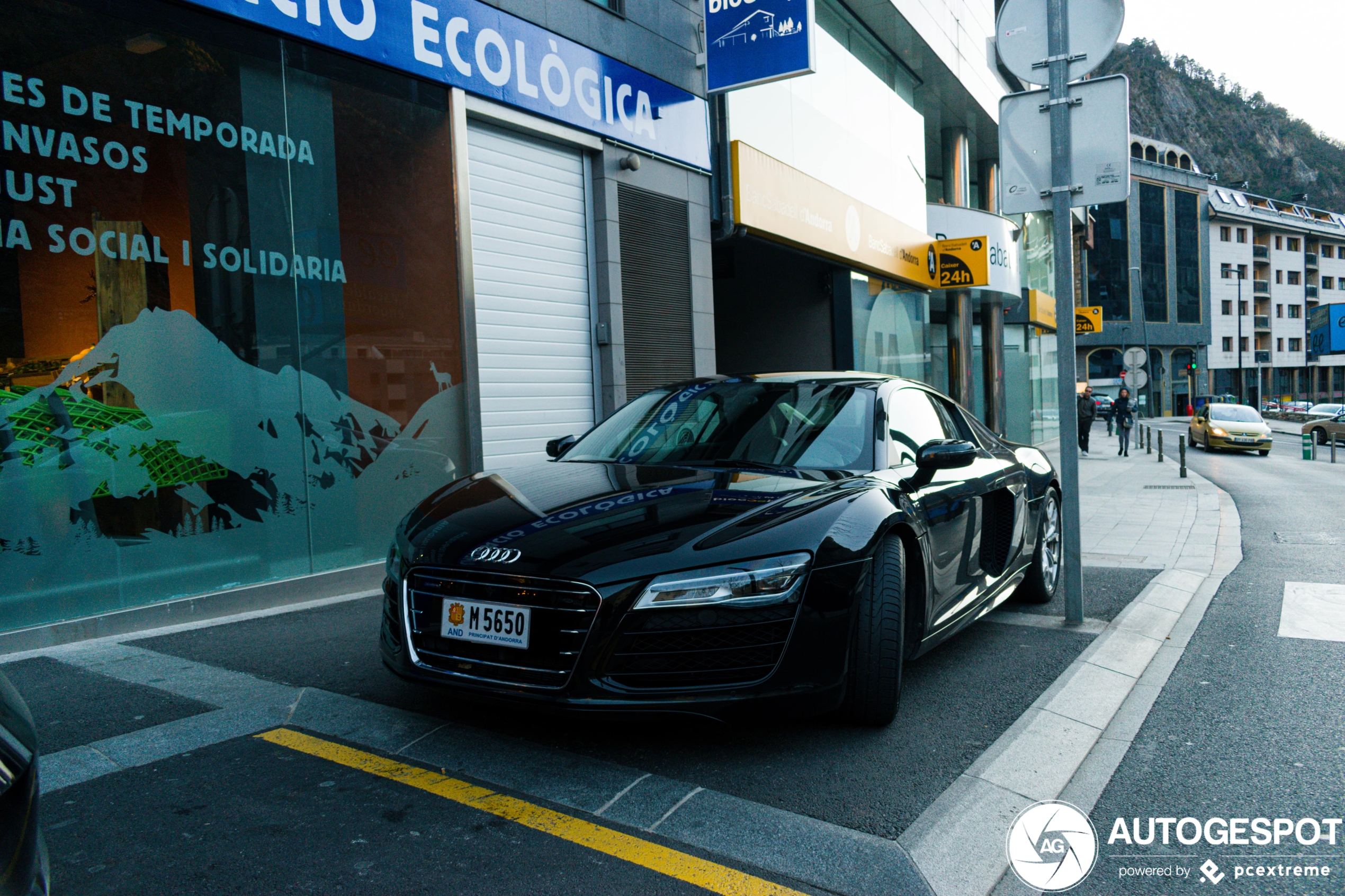 Audi R8 V10 2013