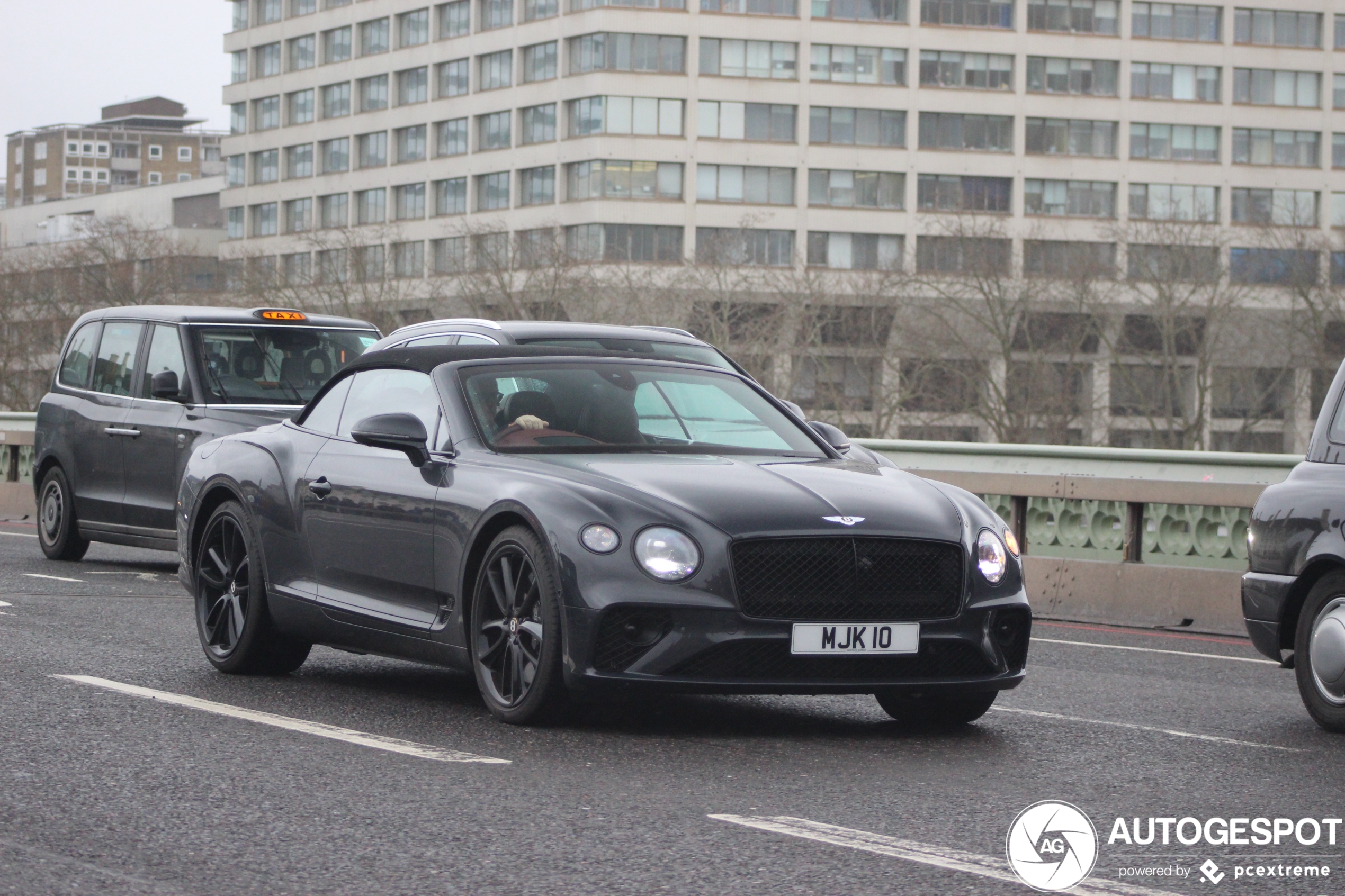 Bentley Continental GTC 2019