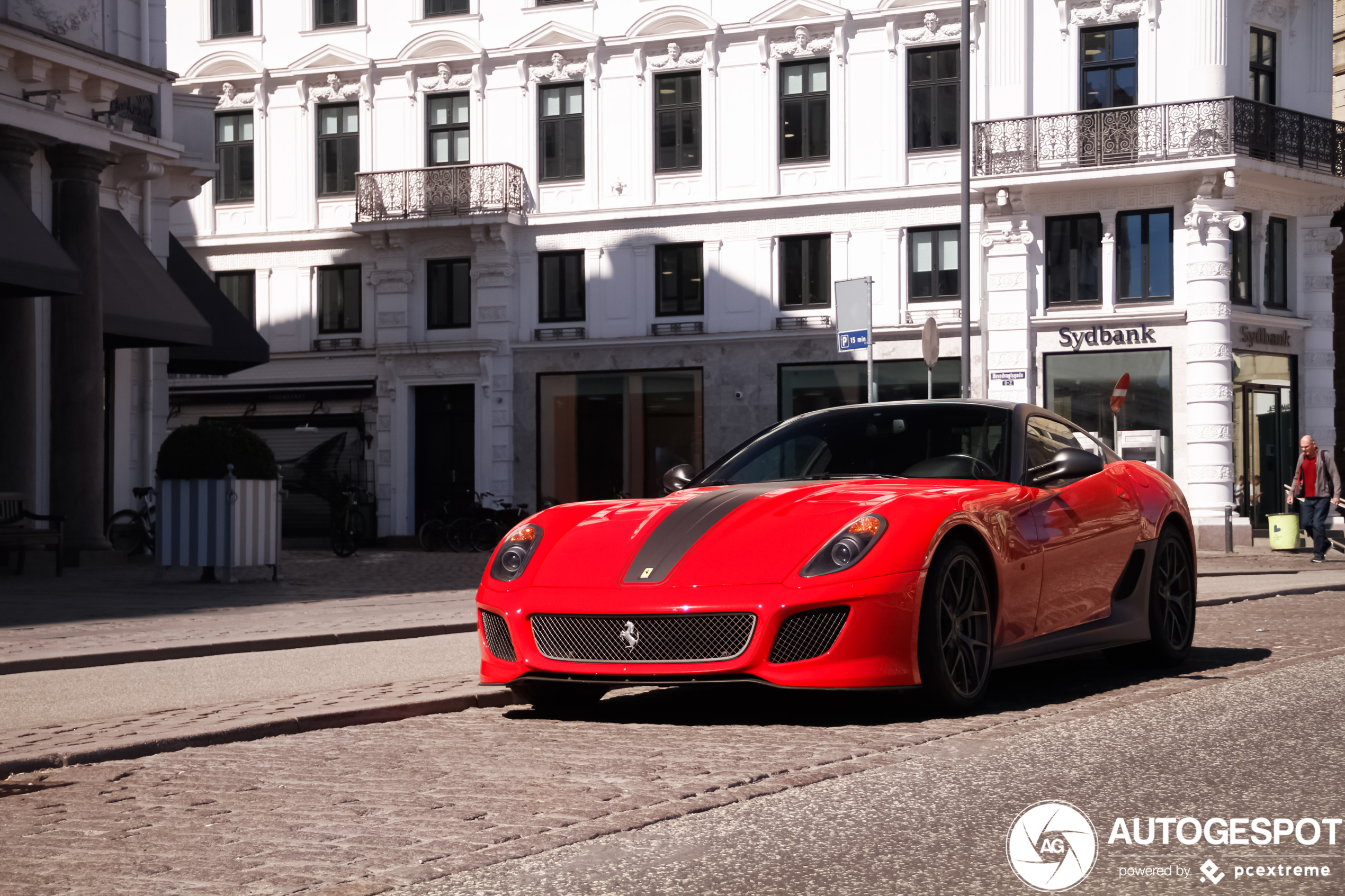 Prachtige Ferrari 599 GTO mag naar buiten in Kopenhagen