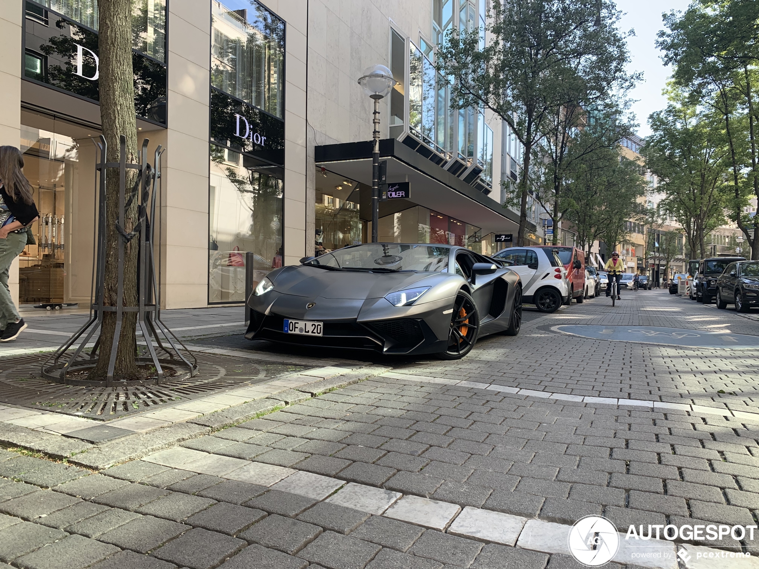 Lamborghini Aventador LP700-4