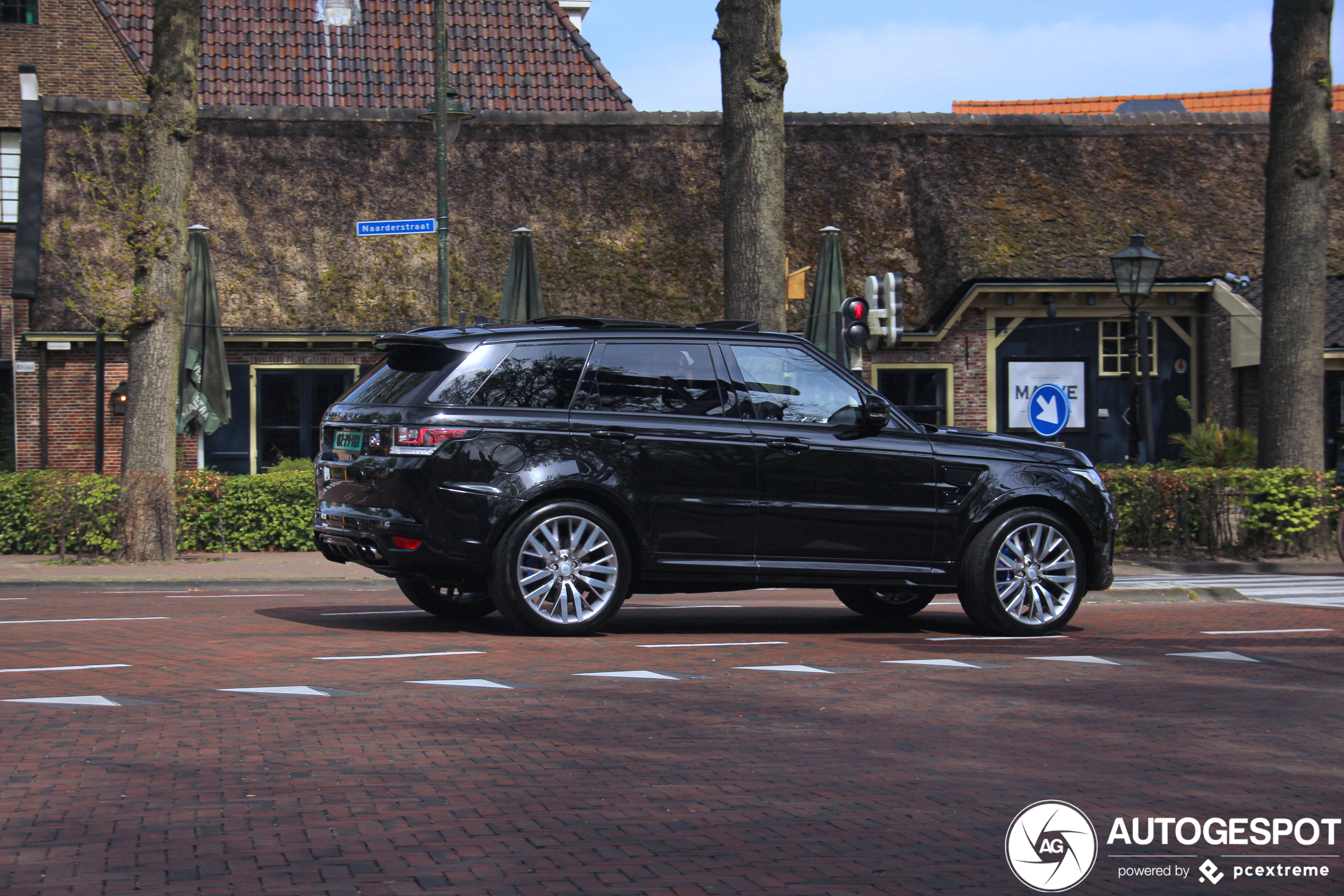 Land Rover Range Rover Sport SVR