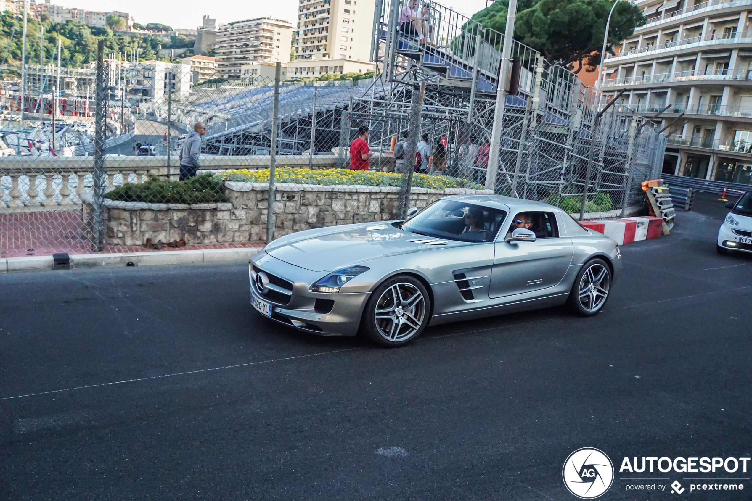 Mercedes-Benz SLS AMG