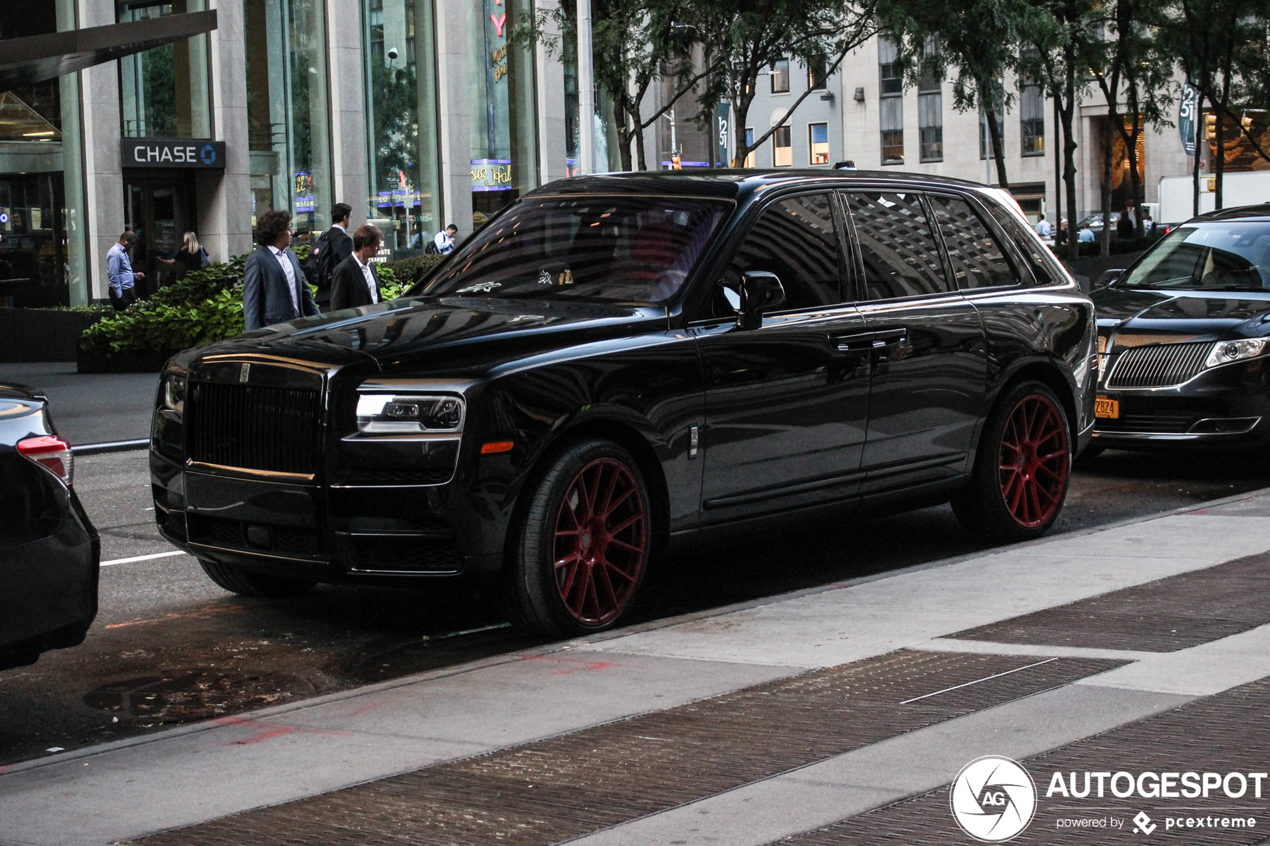 Alleen in Amerika: Rolls-Royce Cullinan met speciale sloffen