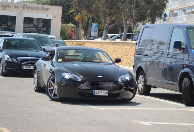 Aston Martin V8 Vantage