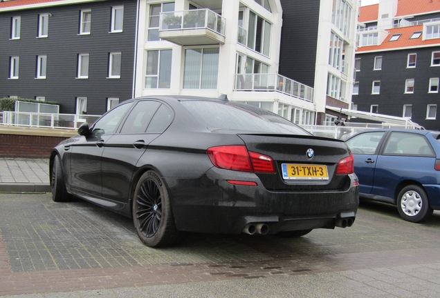 BMW M5 F10 2011