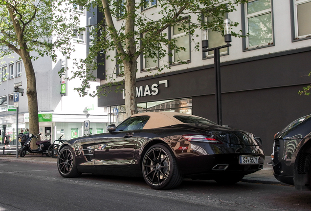 Mercedes-Benz SLS AMG Roadster