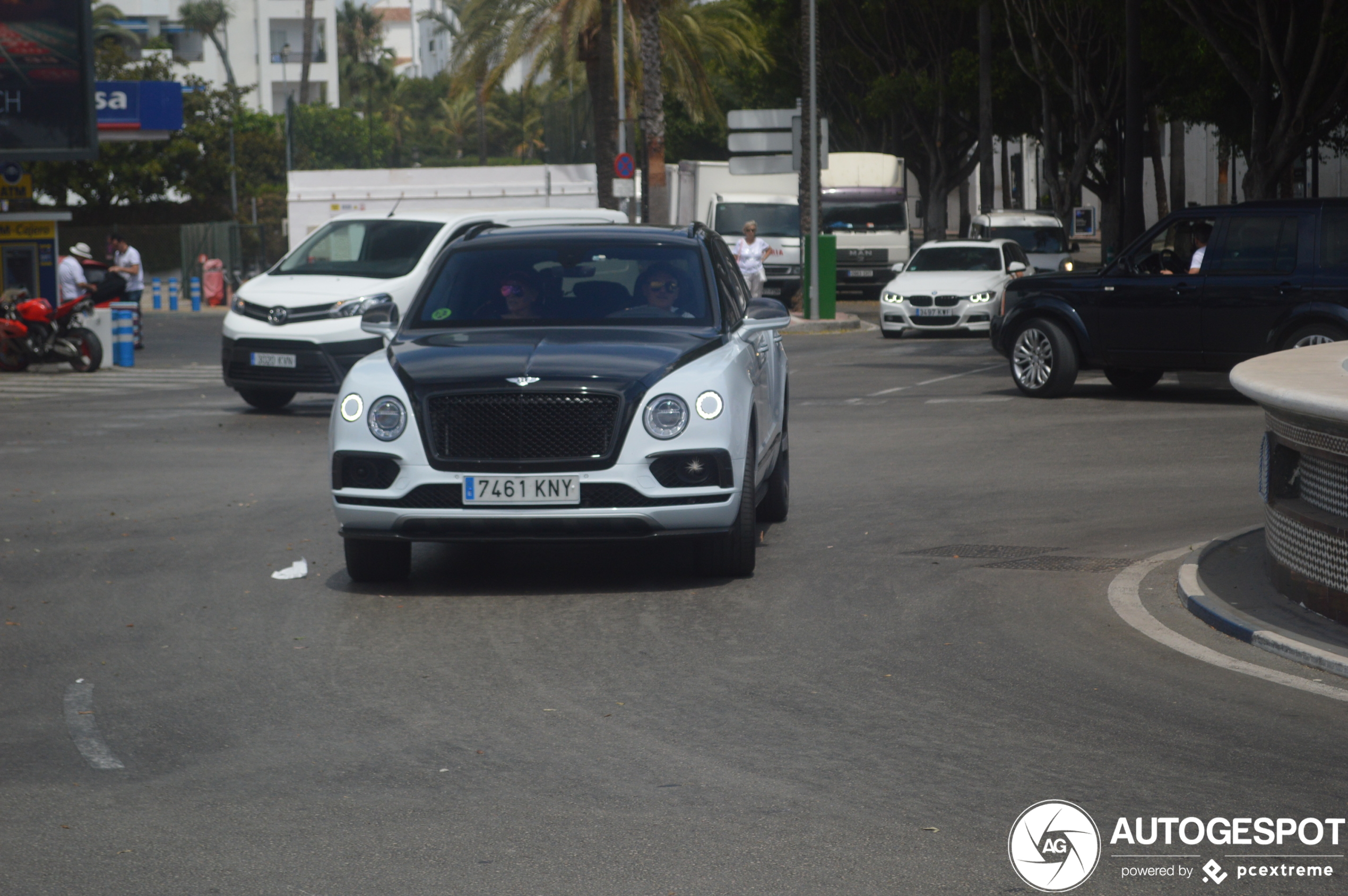 Bentley Bentayga Black Edition