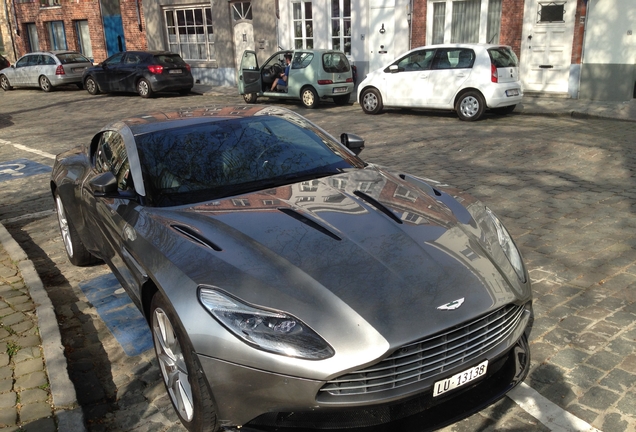 Aston Martin DB11