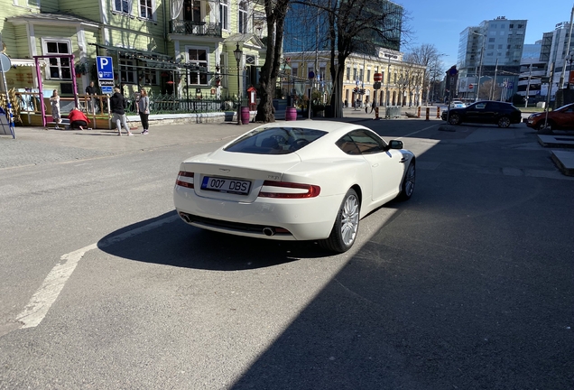 Aston Martin DB9