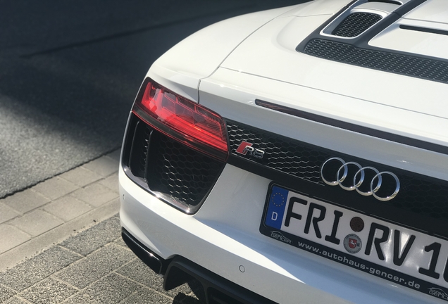 Audi R8 V10 Spyder 2016