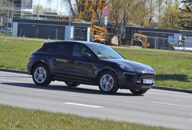 Porsche 95B Macan Turbo MkII