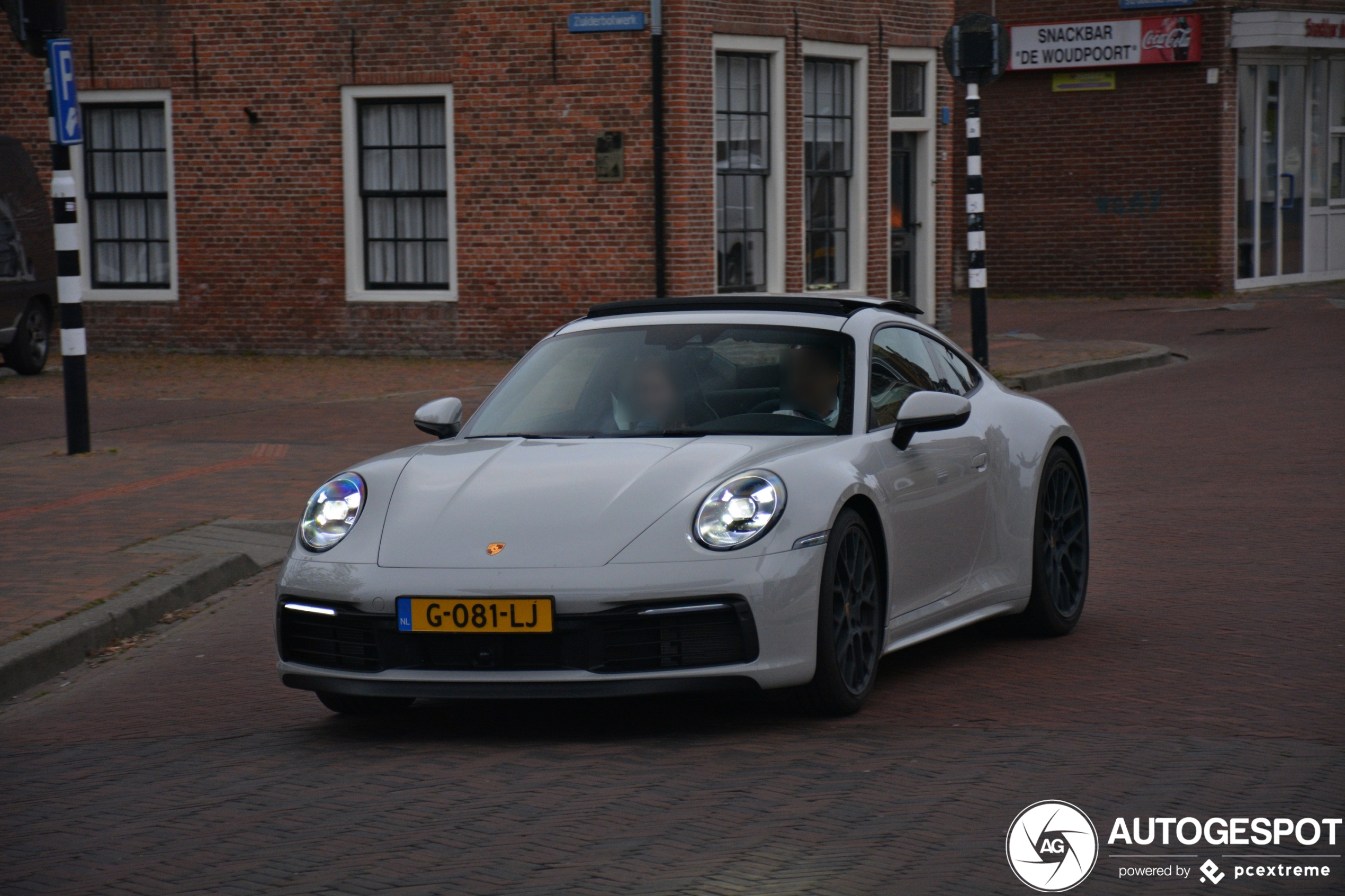 Porsche 992 Carrera 4S