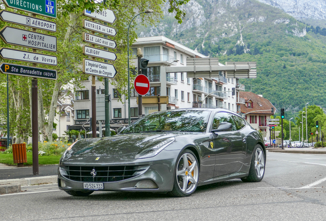 Ferrari FF