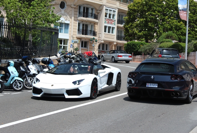 Lamborghini Aventador LP700-4 Roadster