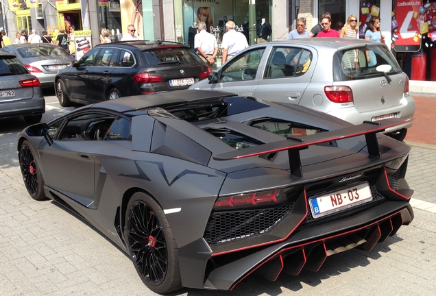 Lamborghini Aventador LP750-4 SuperVeloce Roadster