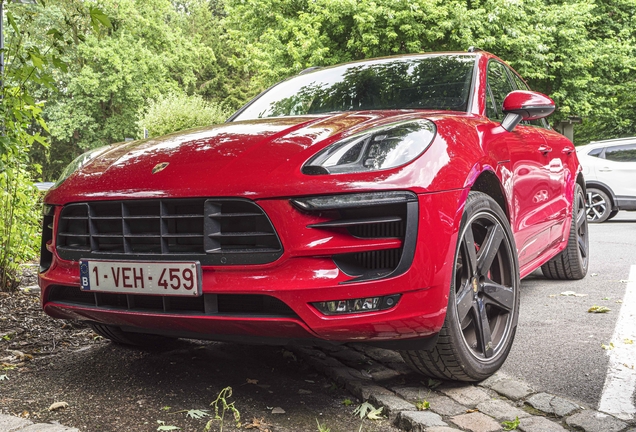 Porsche 95B Macan GTS