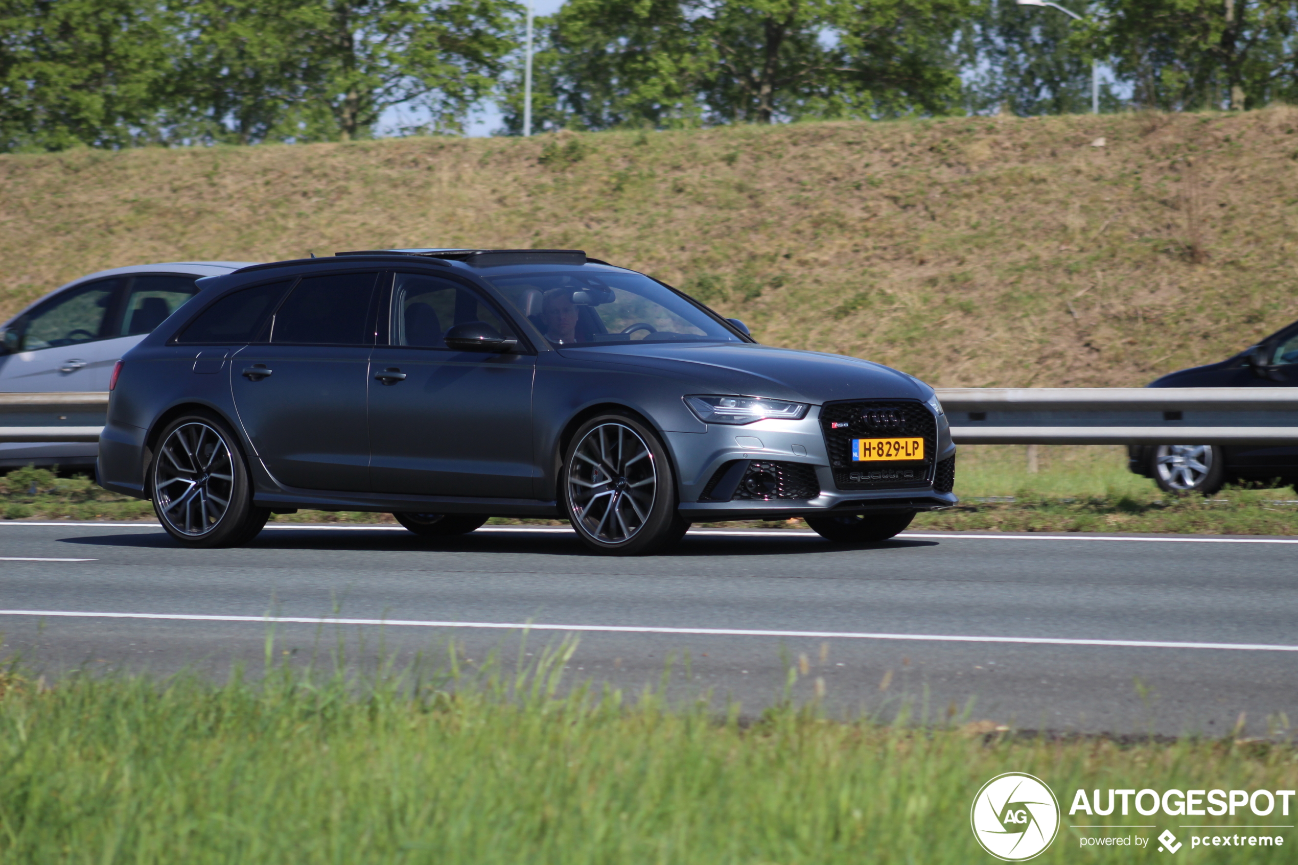 Audi RS6 Avant C7 2015