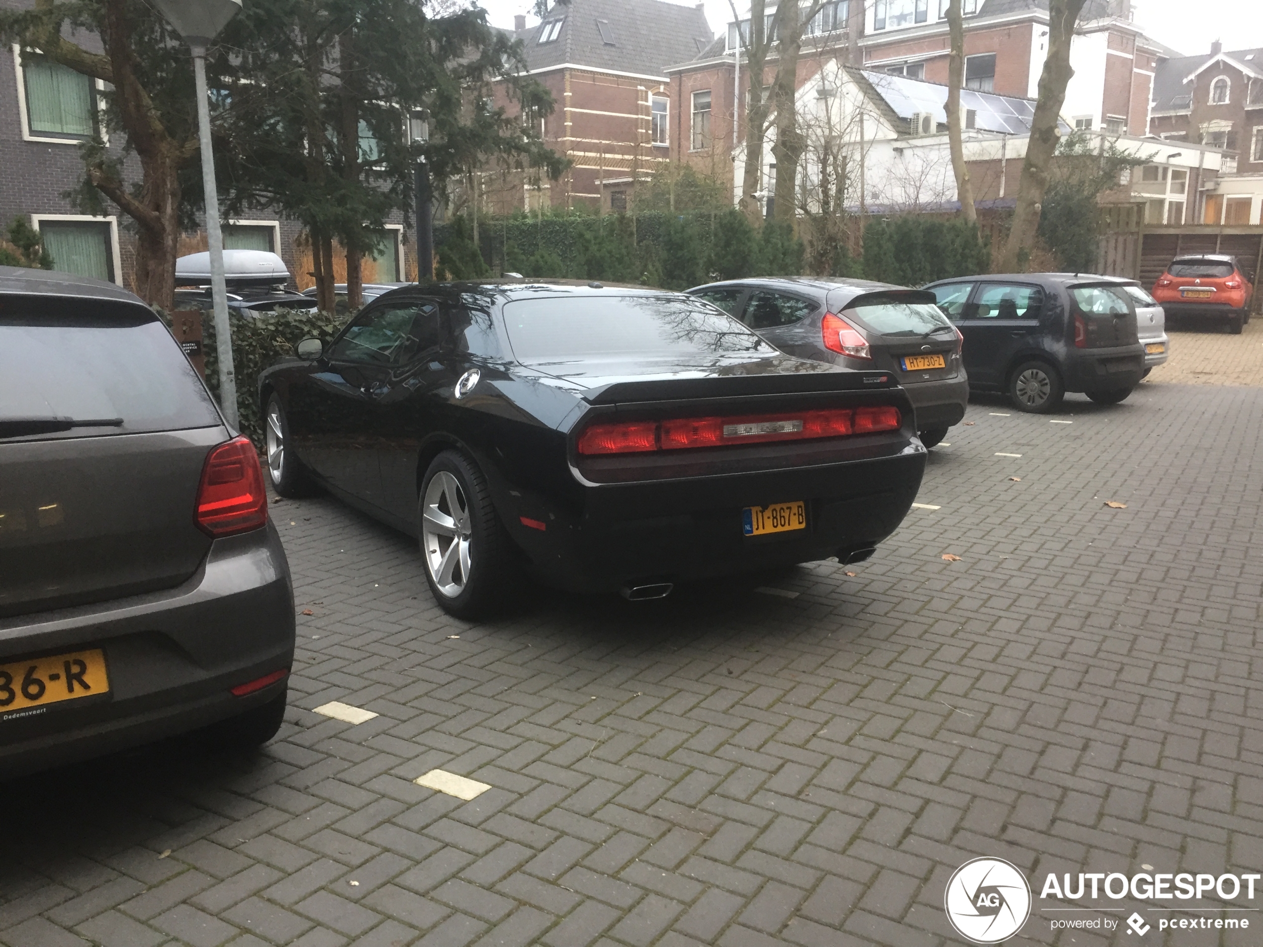 Dodge Challenger SRT-8