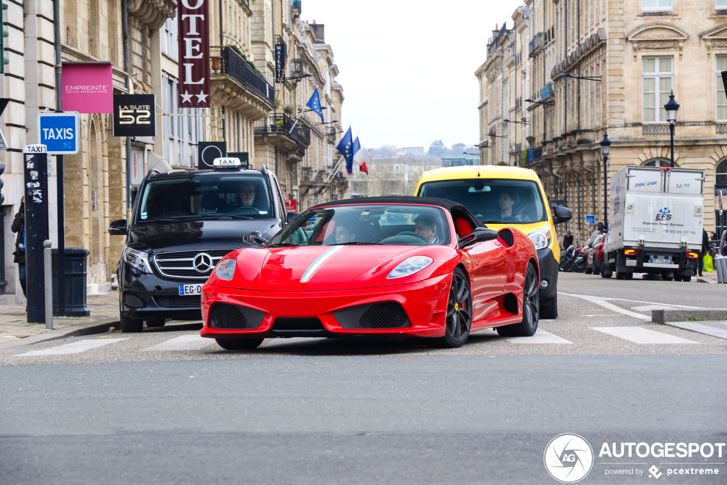 Ferrari Scuderia Spider 16M