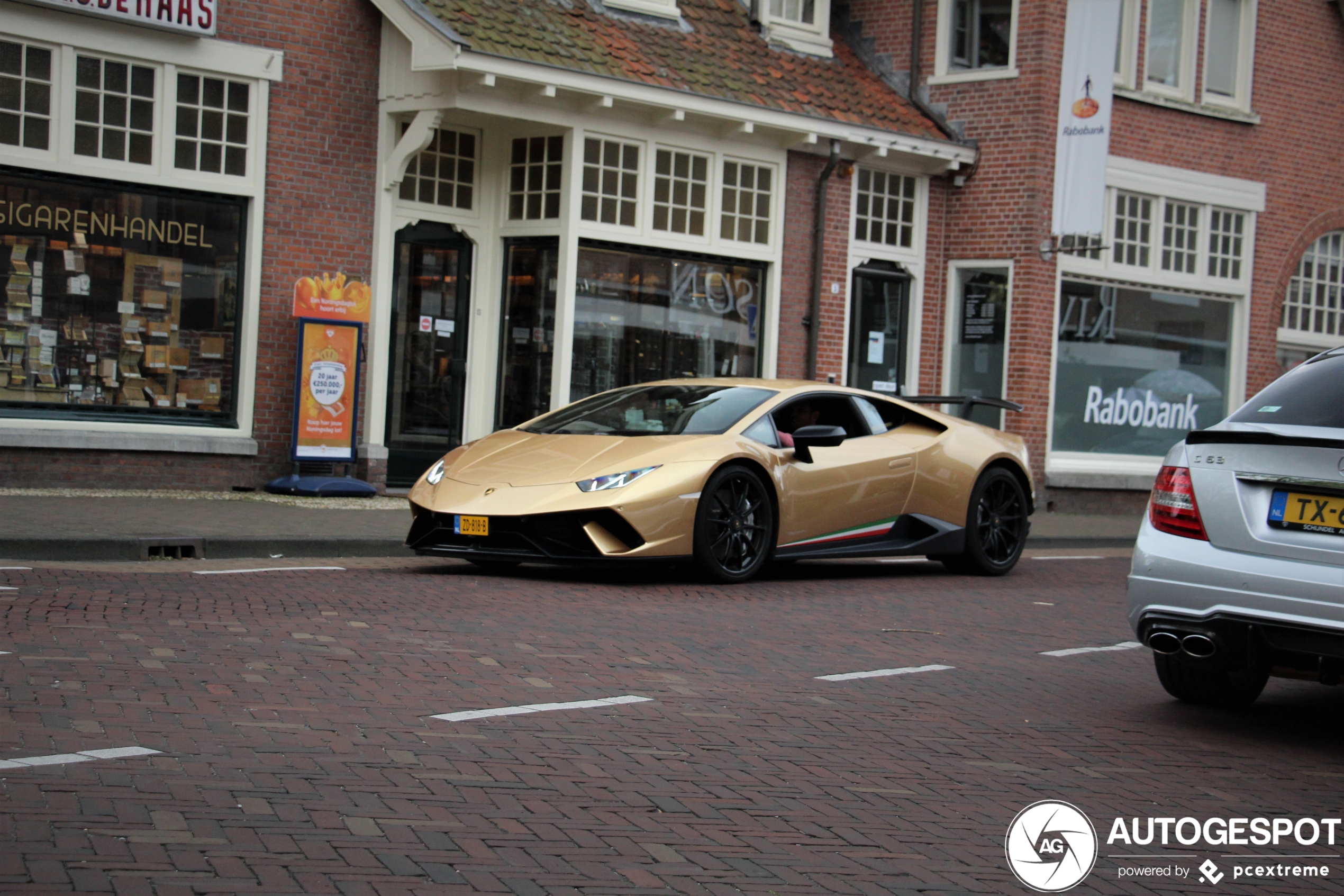 Lamborghini Huracán LP640-4 Performante