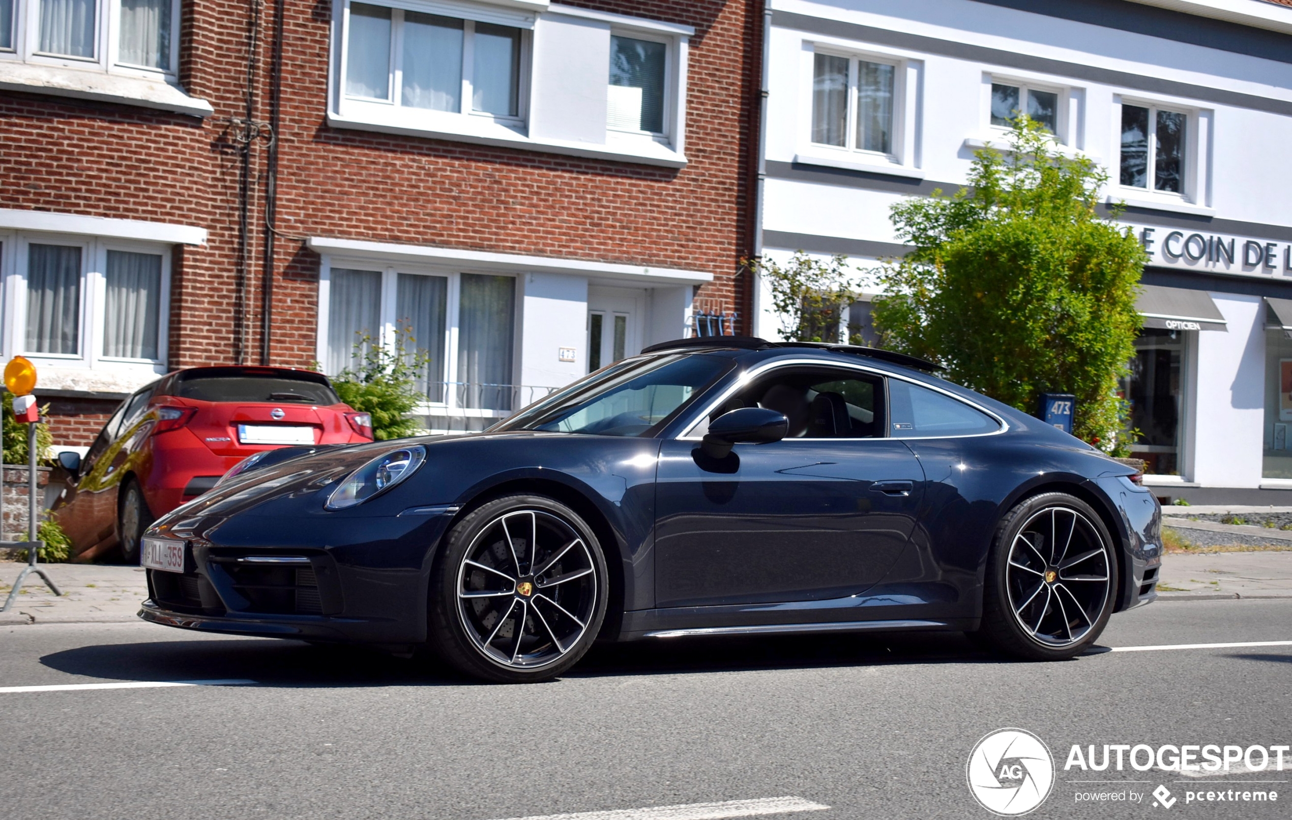 Porsche 992 Carrera 4S Belgian Legend Edition