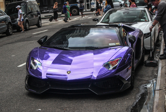 Lamborghini Aventador LP720-4 Roadster 50° Anniversario