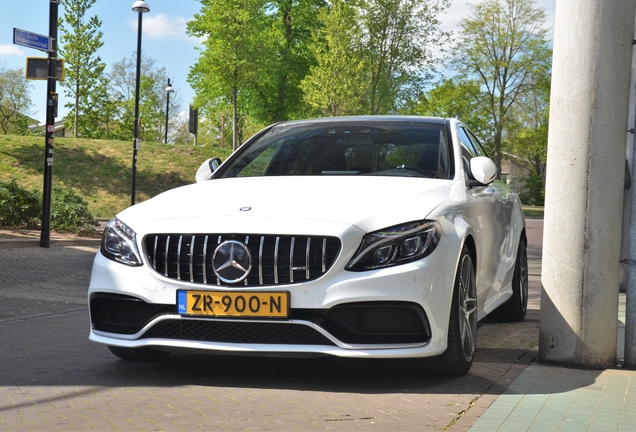 Mercedes-AMG C 63 S W205