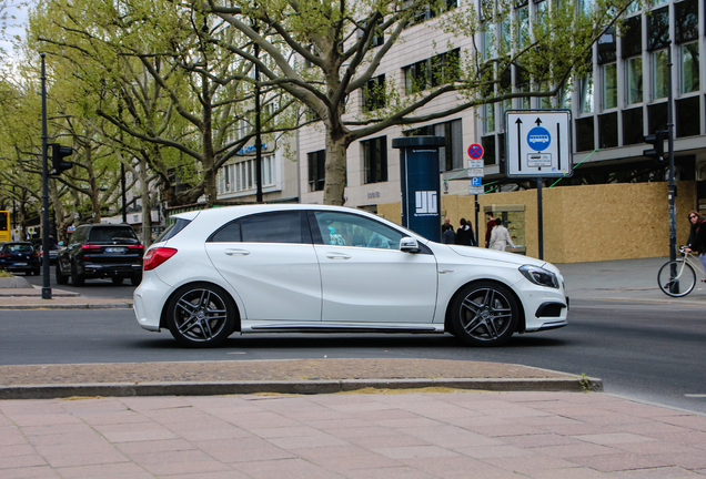 Mercedes-Benz A 45 AMG